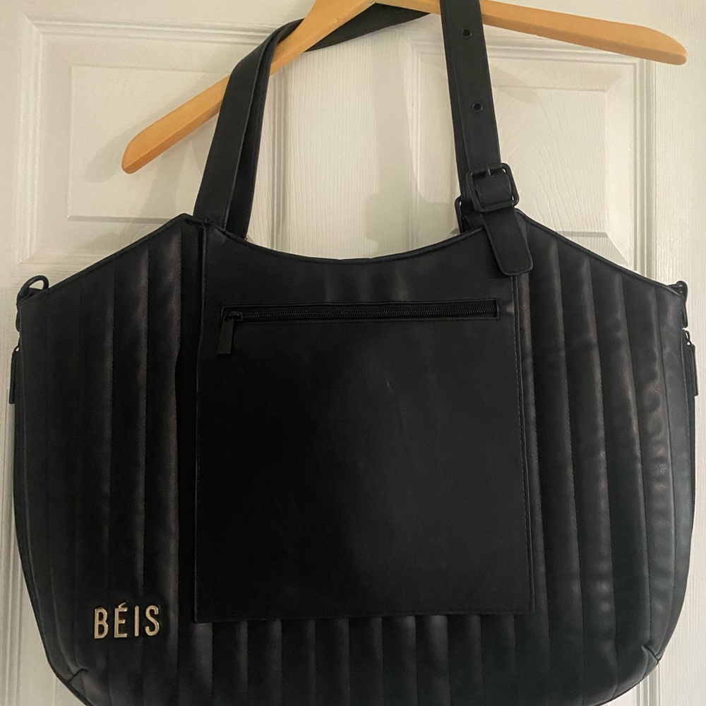 BEIS The Expandable Black Quilted Travel Bag